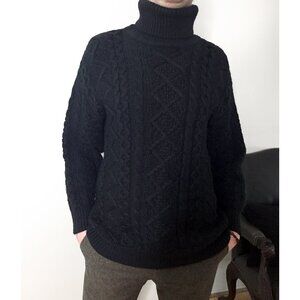Luxury Cable Knit Turtleneck Sweater – Thick Knit | Classic Winter Essential